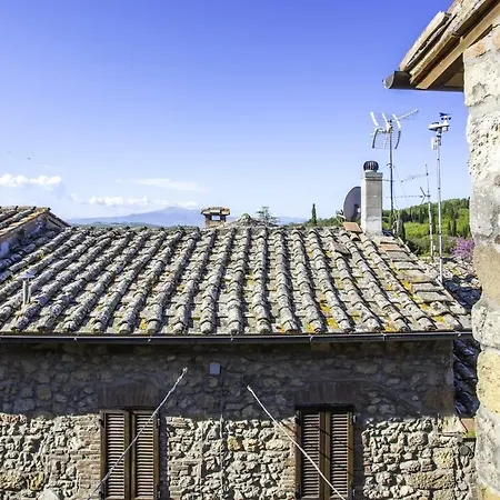 In The Medieval Village Daire Montefollonico